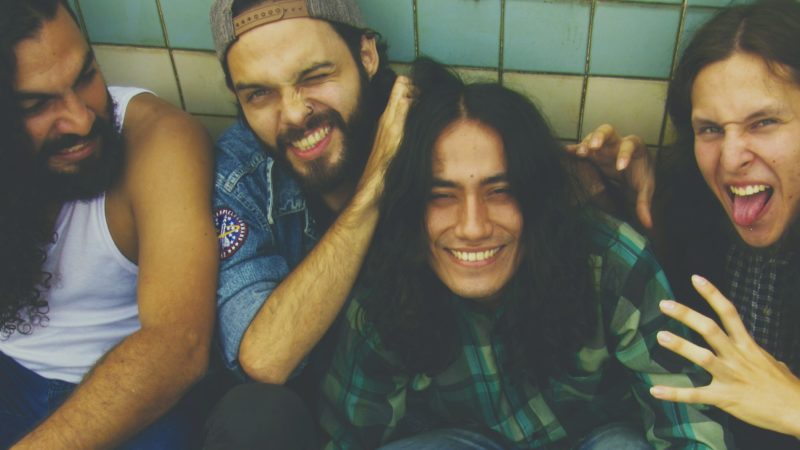 Amnesia Patria – Barricada